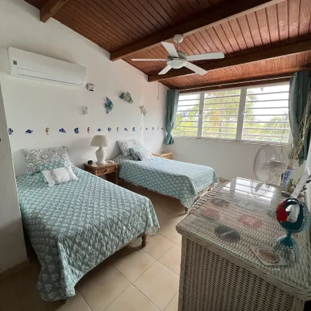 Your Place In Paradise! Just steps to private dive beach and resort pool Отели рядом с достопримечательностью «Pekelmeer, Flamingo Sanctuary»