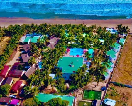 The Big Blue Resort & Spa Hotels in Awutu