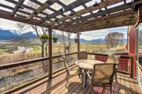 Lovely Livingston Loft w/ Mountain & River Views! - Wifi