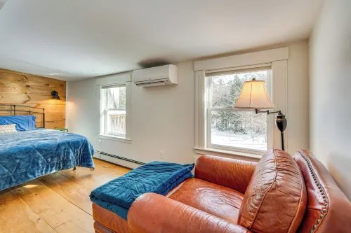 Walkable North Woodstock Home on Main Street! - Country Houses