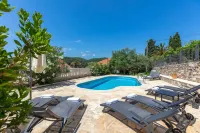 Villa Mir Vami - Heated Pool, Sea Views & Beach 100m I Brač Island - Ocean View