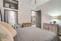 Near Casino & Shops: Cozy Apt in West El Paso! - spa