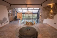 더 피콕 앳 발로 브램턴 호텔