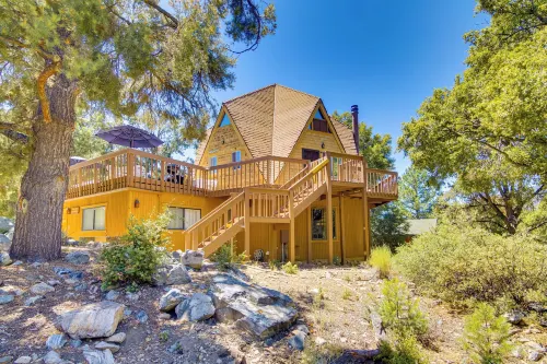 'Star House' Unique Home w/ 360 Mountain Views! - spa
