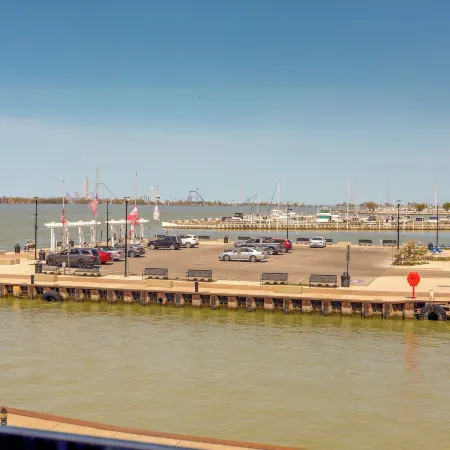 Waterfront Sandusky Vacation Rental Downtown!