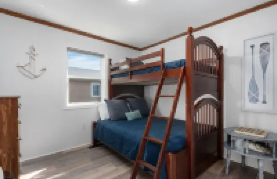 Oceanside, Fun Location, Walk to Beach