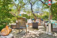 Casa Paloma Studio: Artsy & Airy w/ Hot Tub Access - Homestays