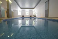 Broome Park Hotel - Pools