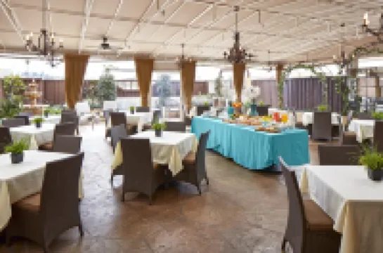 โรงแรมเอ็มเพรส ออฟ ลาจอลลา