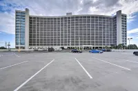 Heated Pool + Beach View: Galveston Resort Condo! - Condos