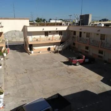 Hotel Santander Inn & Suites