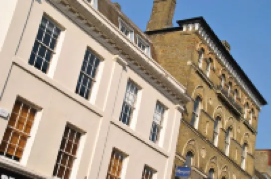 고스웰 하우스 Dramatica 주변 호텔