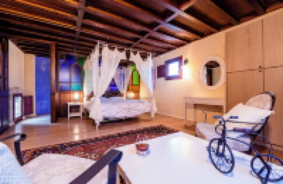 Avalon Boutique Suites Hotel