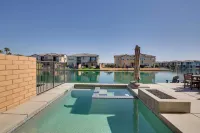 Lakefront Indio Villa Private Pool and on-Site Golf - Villas