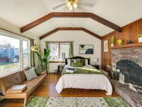 1 Mi to Downtown Salem: Studio w/ Fire Pit Access Hotels in Salem