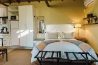 Hitgeheim Garden Cottages Hotels in Sunland