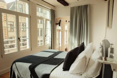 A Place Antwerp - Boutique Suites & Flats - Oude Koornmarkt 1 Hotels near Buildrager
