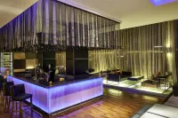 Taj Club House - bar