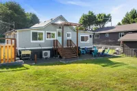 1/2 Mi to Ocean: Copalis Beach Hideaway! - Wi-Fi