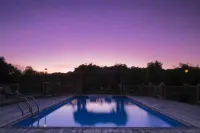 Inn at Lake Joseph - Pools