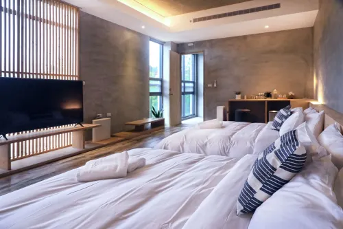 Block House Hotels in Nantou