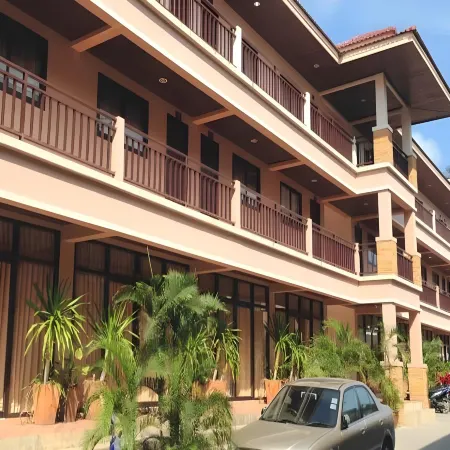 Panupong Hotel