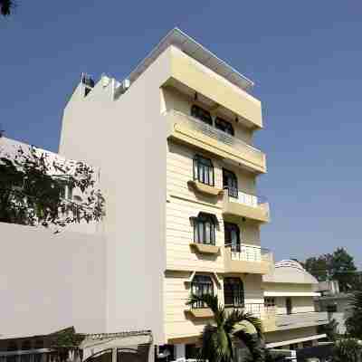 Collection O Hotel Park Heights Banjara Hills Near Gvk One Mall Hotel Exterior