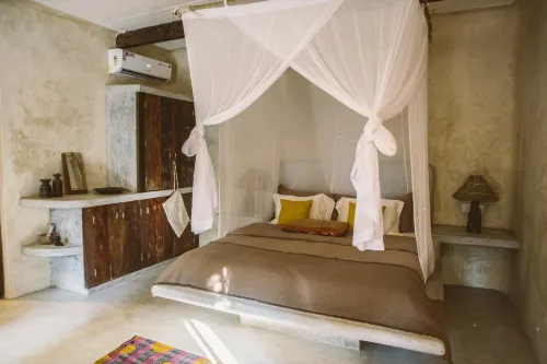 Palm Grove Beach Resort Hotel di Mandrem