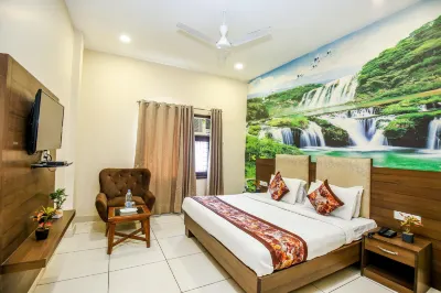 Hotel Karan Residency - 5 Min Walk from Golden Temple Hotels near Jallianwala Bagh