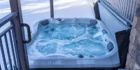 Yellowstone - Hot Tub - Family Vacation - World Class Fishing