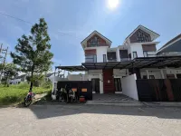 MP Villa Boulevard 43 Malang Hotel dekat Gudang OMAH SAYUR MQ's