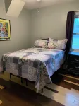 Private Home and Entrance, Stocked Kitchen, Fenced Yard, Pets, Boats ok,Parking