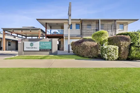 Emerald Inn by Travellers