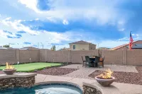 Pool & Patio: Family-Friendly Goodyear Home! - piscina