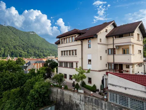 Casa Cranta Hotels in Брашов