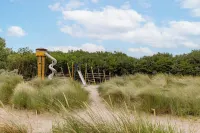 해변 근처의 밝고 스타일리시한 아파트먼트, 허스웰