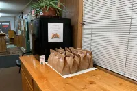 愛飯店航海者 by OYO at 國際瀑布 MN