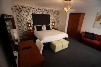 The Bear Hotel Hotels in Uffington
