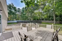 Hampton Bays Retreat Walk to Squires Beach! - 3-Star