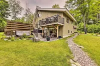 Inviting A-Frame Cabin w/ Saltwater Hot Tub! - Wifi