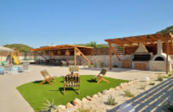 Stork Holiday Apartments - Garden & Sea View