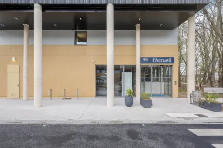 Ace Hôtel Rouen Parc des Expositions Отели в г. Кевийон