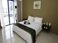 Palu Golden Hotel Hôtels à : 
