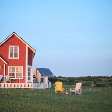 Waterfront Sunset Cove Cottage!