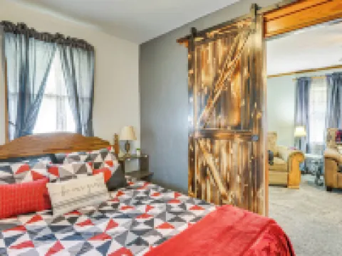 Dtwn Belleville Home w/ Yard < 1 Mi to High Banks Hotels in Belleville