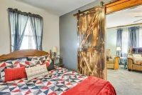 Dtwn Belleville Home w/ Yard < 1 Mi to High Banks