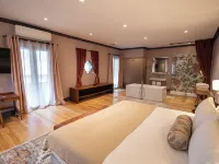 Aubrey Hotel Boutique Hotels near Bellavista