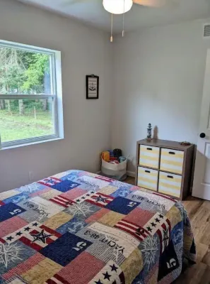 3 Bedroom 5 Minutes from Torch Lake/15 From Shanty Creek
