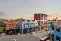 퍼스트 쿠라카오 호스텔 Sunscape Beach 주변 호텔