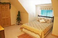 Mountain Chalet W/Pikes Peak View, 10 Bdrms.